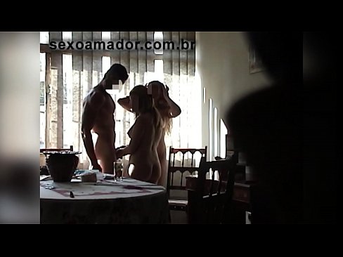 ❤️ Amigos sexuais convidam um homem gigante e uma ménage à trois com ele ️❌ Apenas porno em porno pt-br.nastypornpics-com.ru ❤